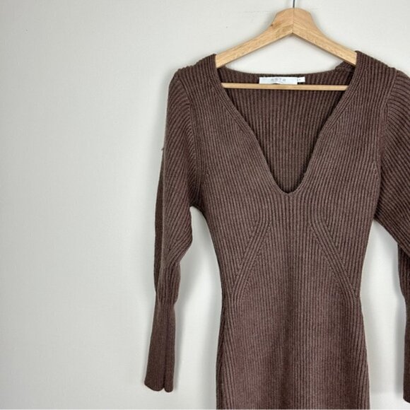 ASTR Plunge V-neck Long Sleeve Sweater Dress In Mocha - Picture 3 of 7